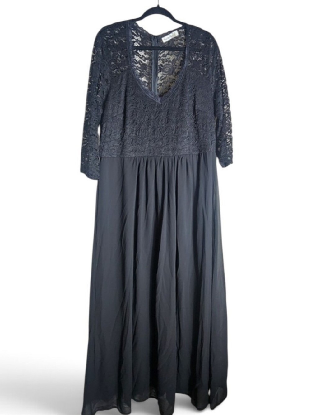 Black Lace Bodice Maxi Dress with V-Neck Size 18